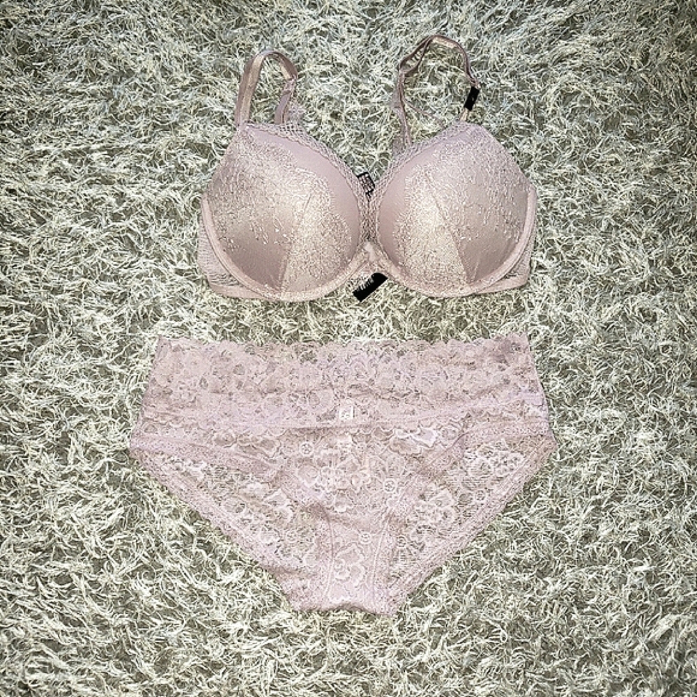 Victoria Secret Very Sexy Push-Up Bra & Panty Set